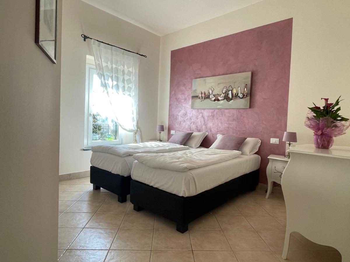 Betty'S House Bed & Breakfast Lazise Exterior foto