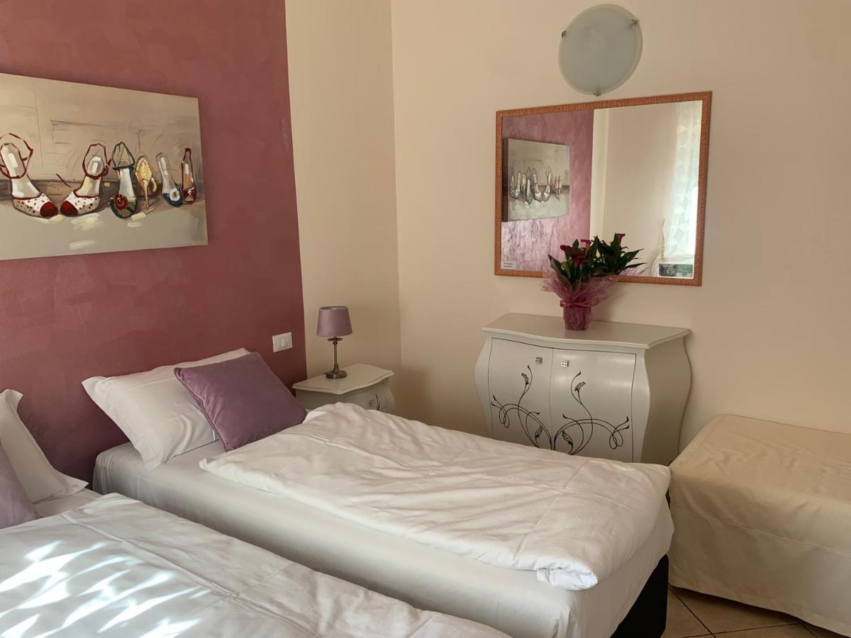 Betty'S House Bed & Breakfast Lazise Exterior foto