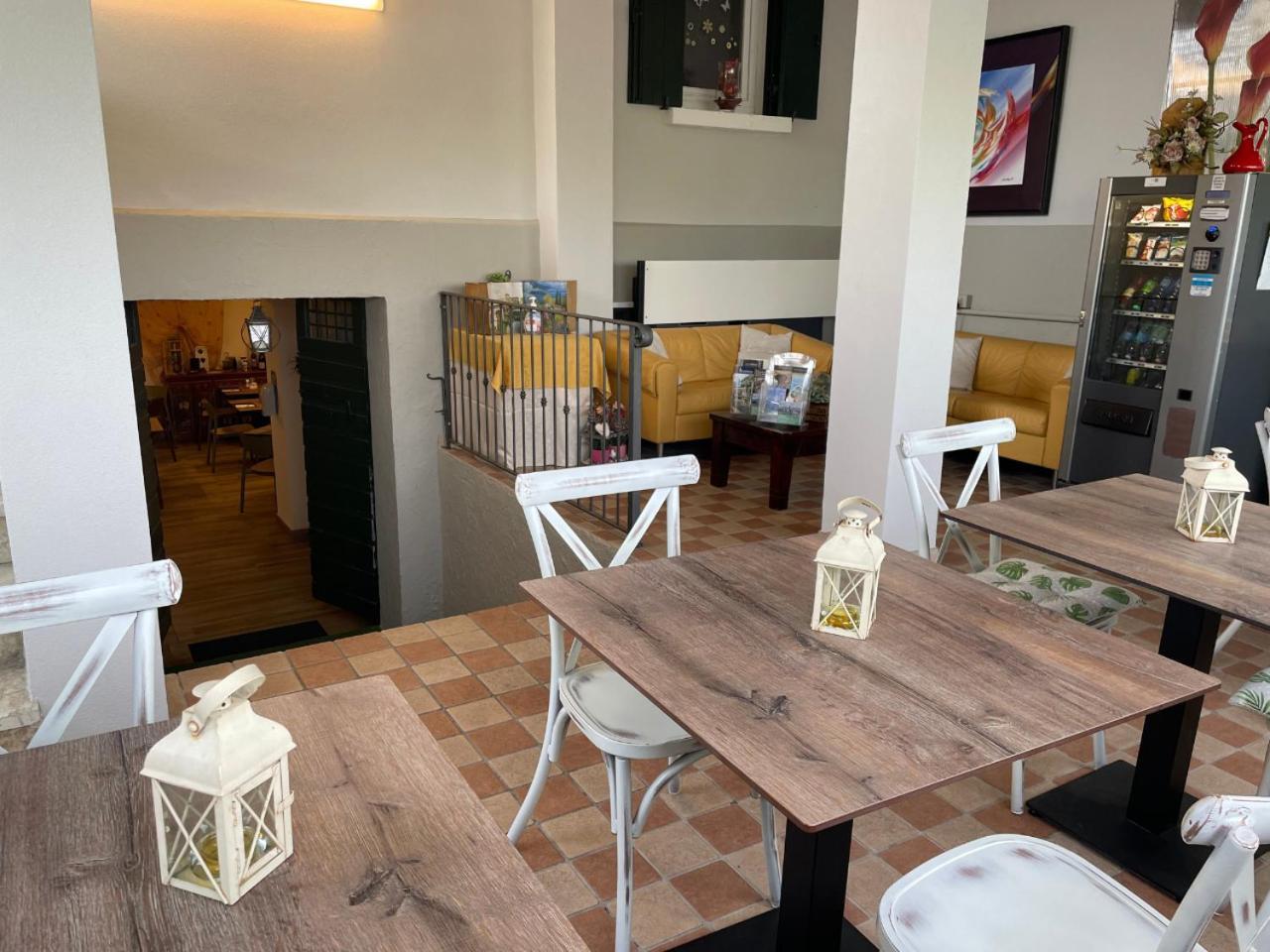 Betty'S House Bed & Breakfast Lazise Exterior foto