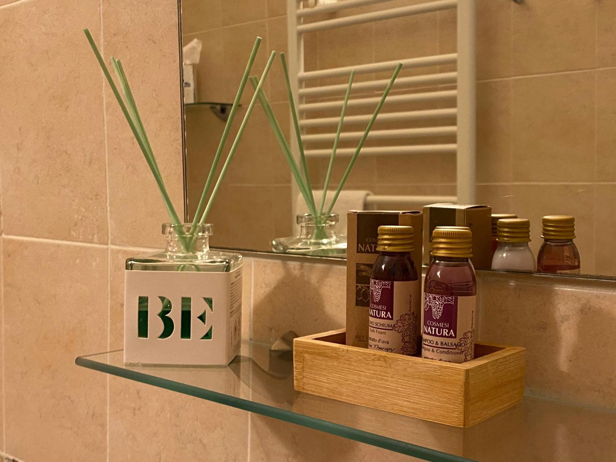 Betty'S House Bed & Breakfast Lazise Exterior foto
