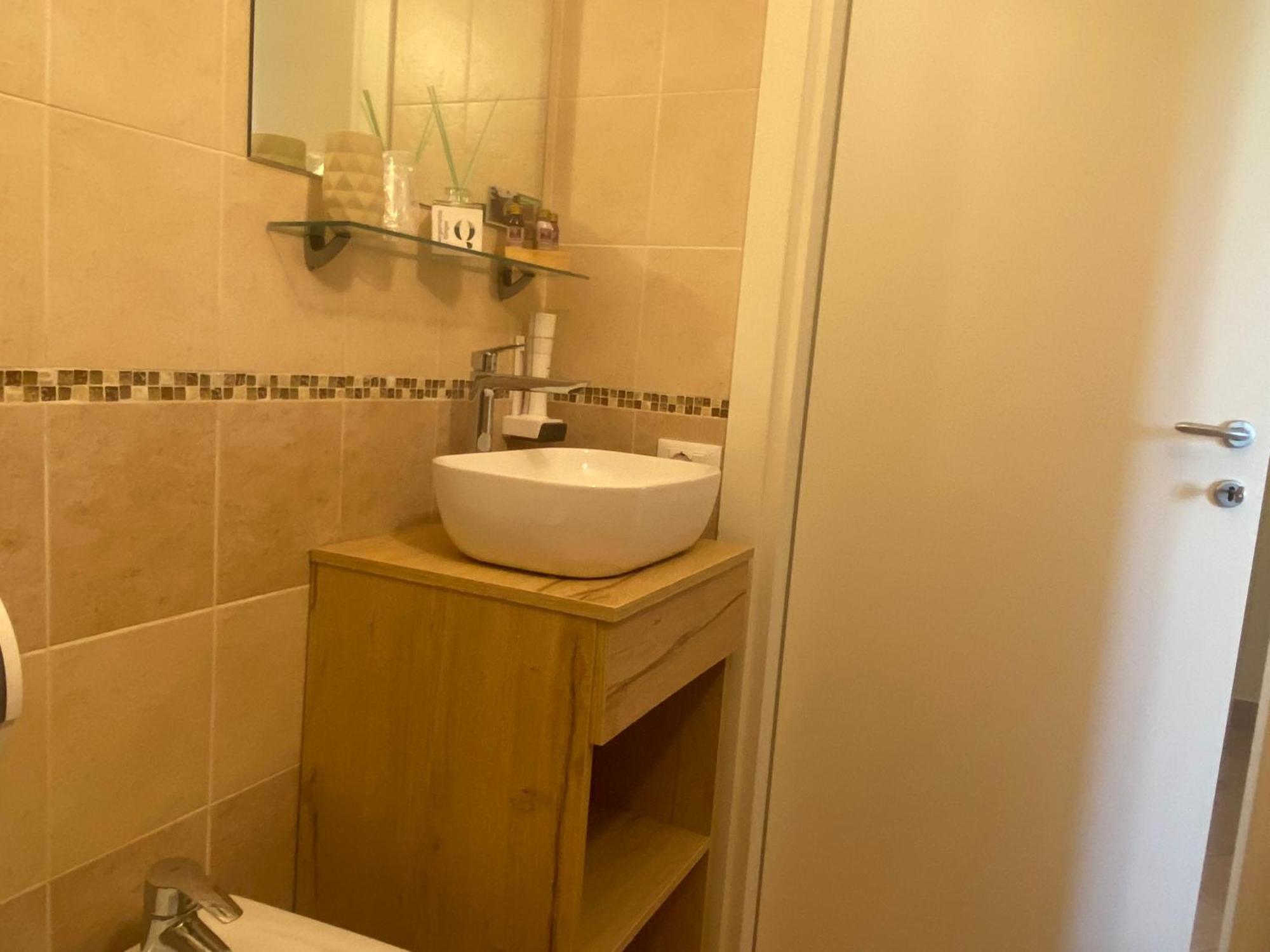 Betty'S House Bed & Breakfast Lazise Exterior foto